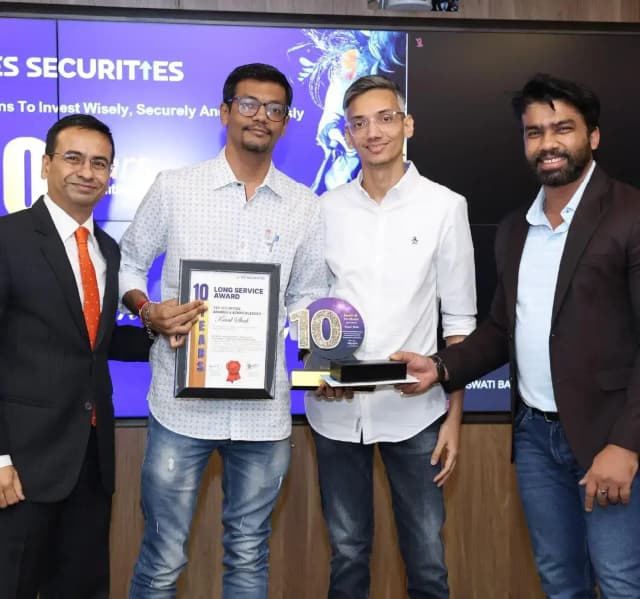 YES SECURITIES award ceremony